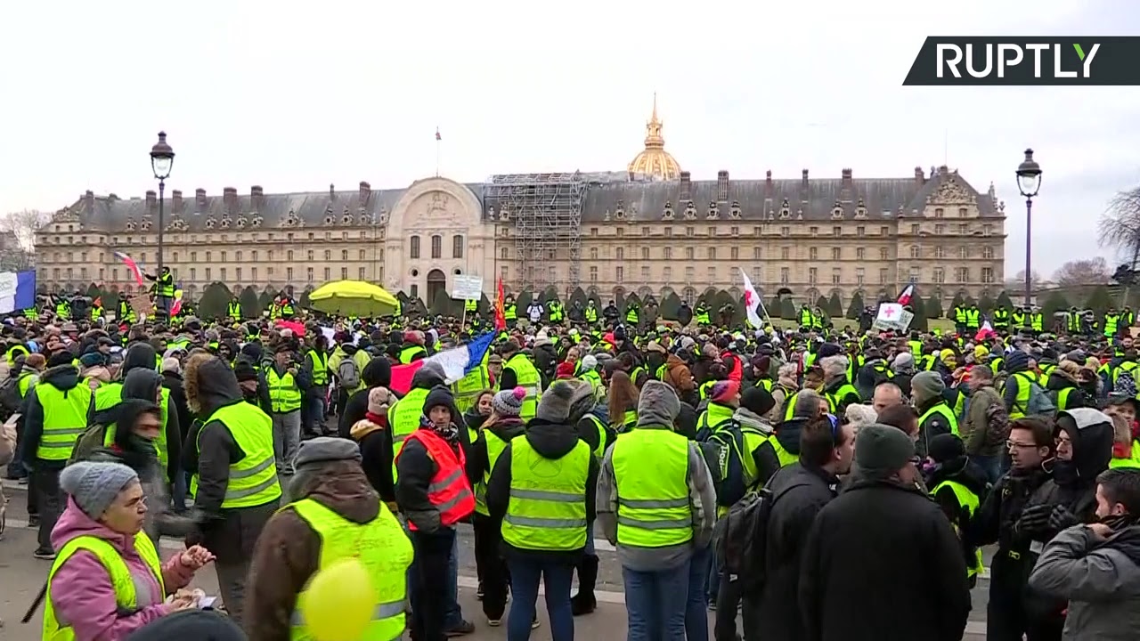 A Paris, des Gilets jaunes manifestent pour la dixième semaine d’affilée