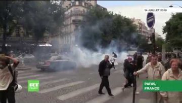 a-paris-les-forces-de-lordre-uti