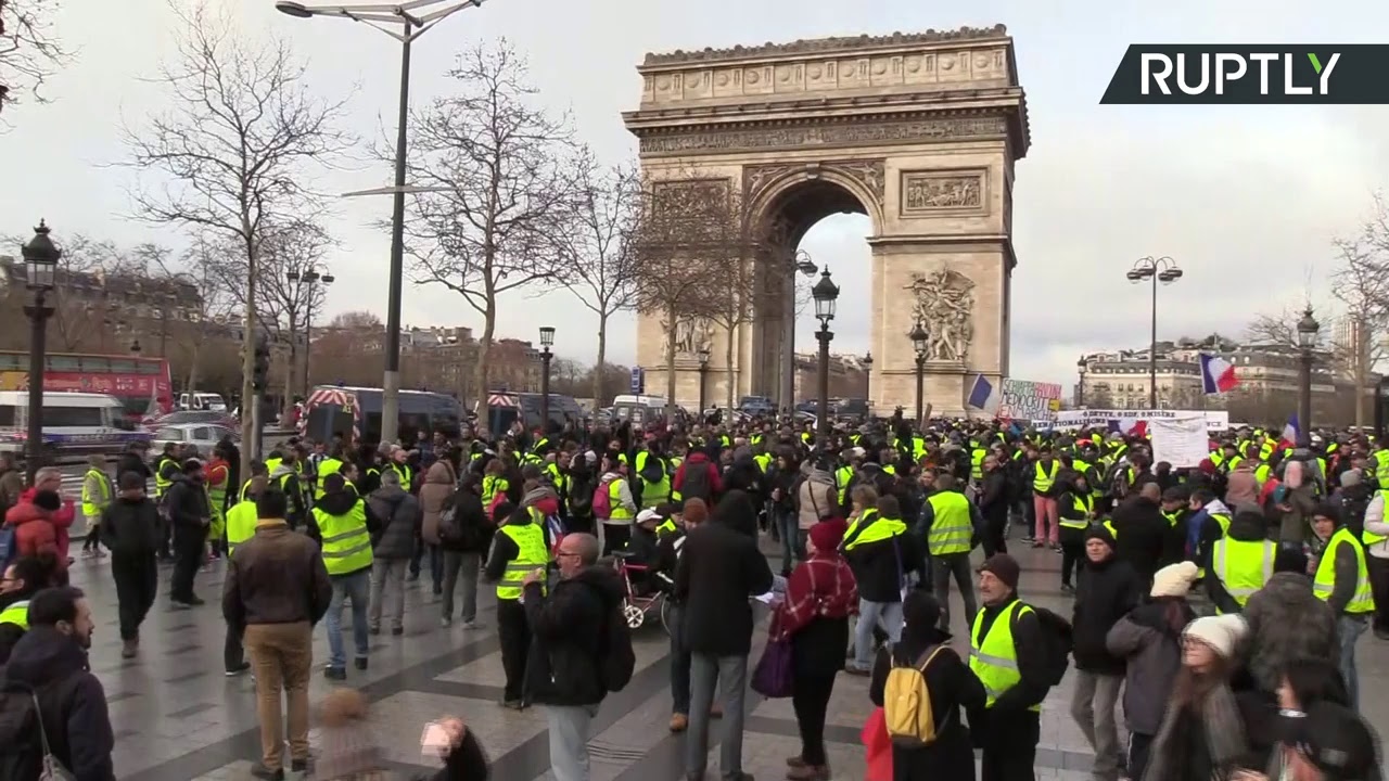 Acte 11 : les Gilets jaunes continuent de manifester à Paris