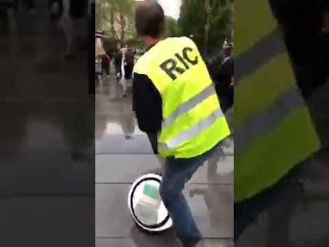 Acte 40 Paris : La police charge violemment la foule pacifiste…