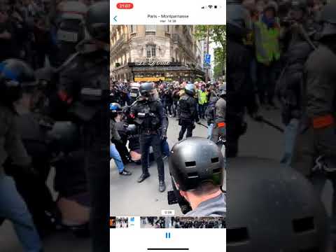 CRS qui enfonce sa matraque dans le pantalon d’un manifestant Gilets Jaunes 1er mai