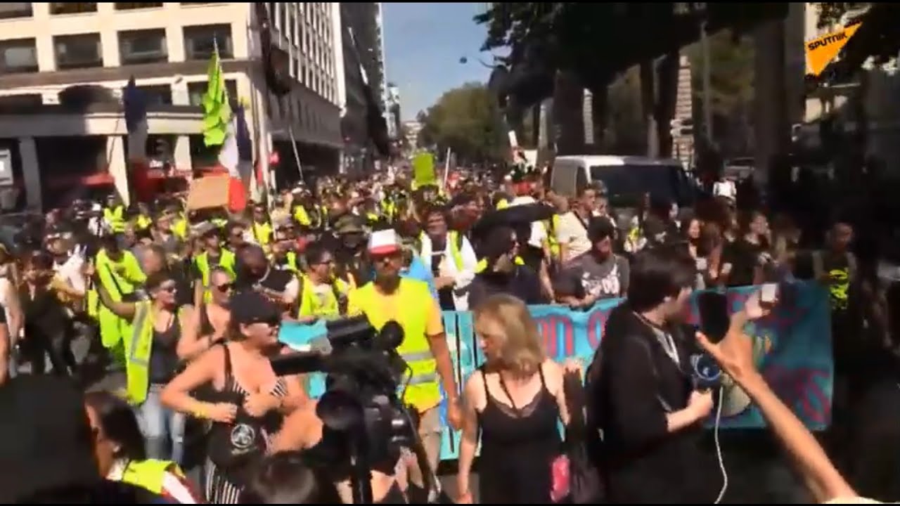 Des Gilets jaunes se réunissent pour leur 41ème samedi de mobilisation à Paris