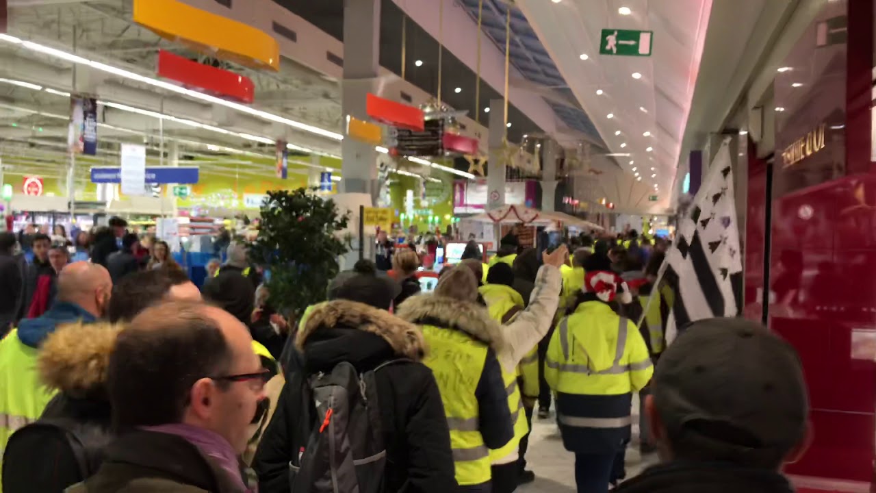 Gilets Jaunes 29 décembre 2018 Carrefour Langueux