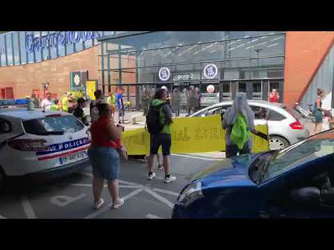 Gilets Jaunes blocages économiques ACTE 34 a Angers