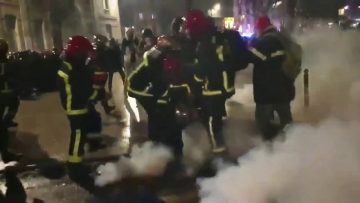 honte-des-policiers-attaquent-le