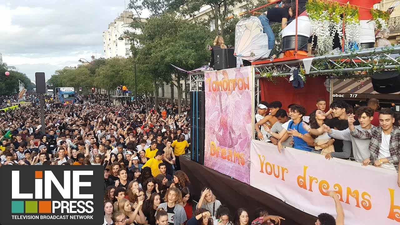 Les Gilets jaunes invités à la Technoparade / Paris – France 28 septembre 2019