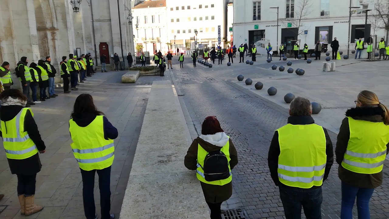 Ronde gilets jaunes à Angoulême