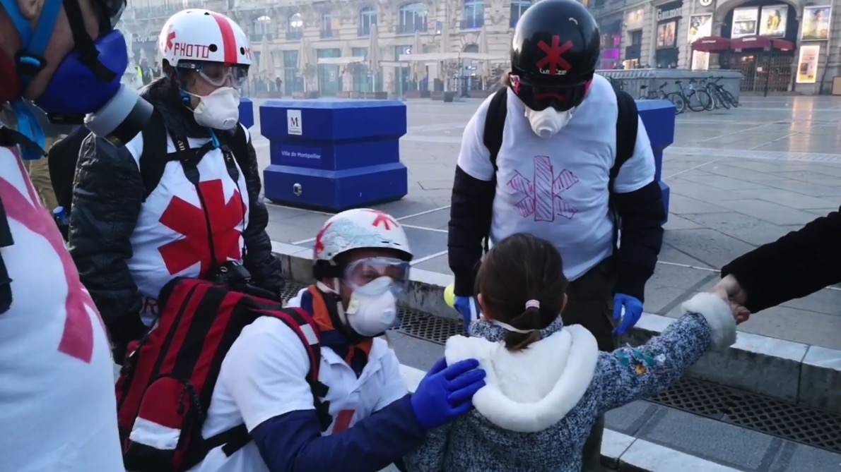 Gazage continu le week-end, les gens ne peuvent même plus sortir de chez eux