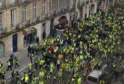 ACTE VII BORDEAUX : mobilisation en BAISSE très nette d’après Castaner et BFMTV !