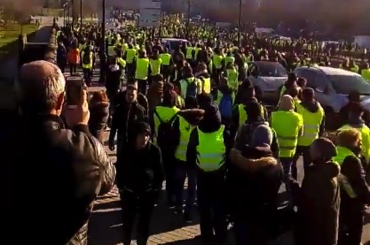 FORTE MOBILISATION sur Bordeaux aujourd’hui avec 10,000 Gilets Jaunes dans les rues pour l’Acte 8
