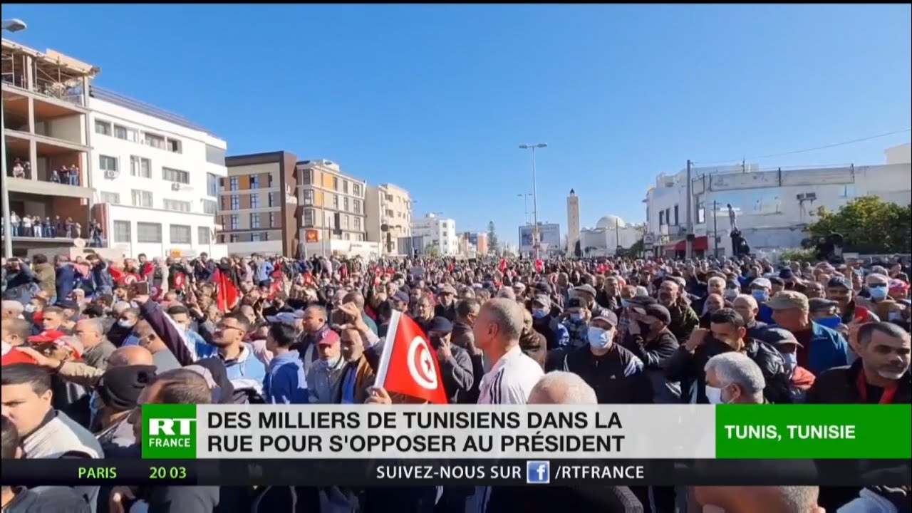 «On vit un coup d’Etat» : des milliers de Tunisiens dans la rue pour s’opposer au président