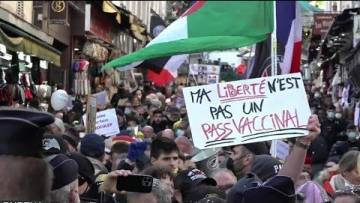 France : les opposants au pass vaccinal se mobilisent à Paris