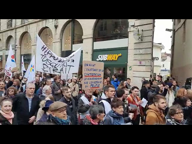 Manifestation Dijon 23 mars : “de l’argent il y en a dans les caisses du patronat”